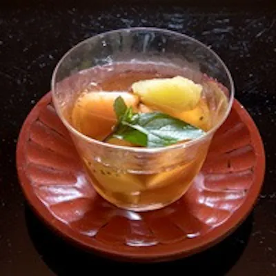 素材にこだわった繊細で温かみのある会席料理。器にもこだわり有