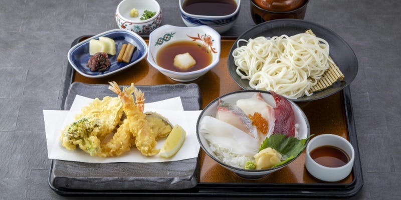 【天麩羅セット】日替わりの天ぷらやミニ海鮮丼など（ディナー）