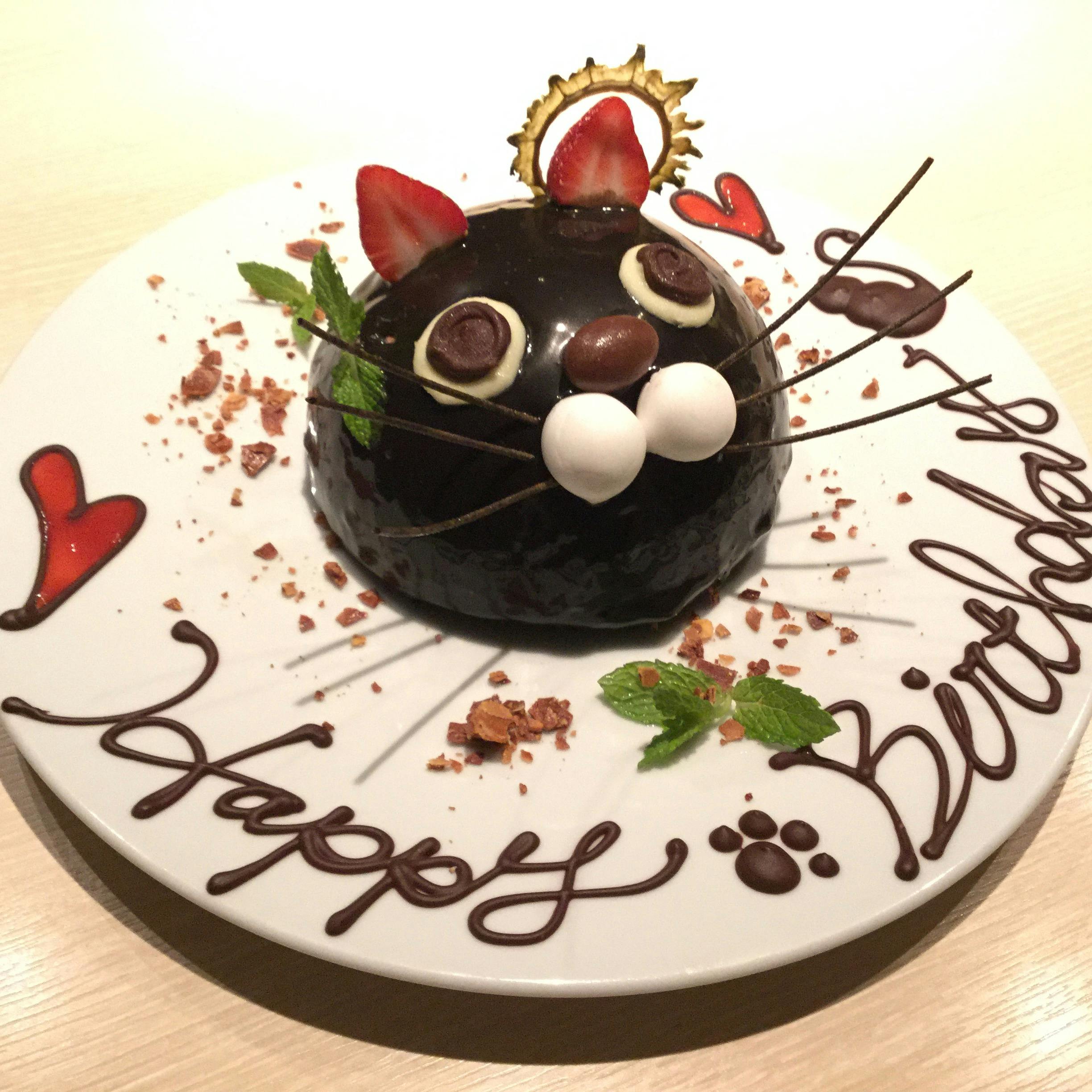 特製黒猫ホールケーキ