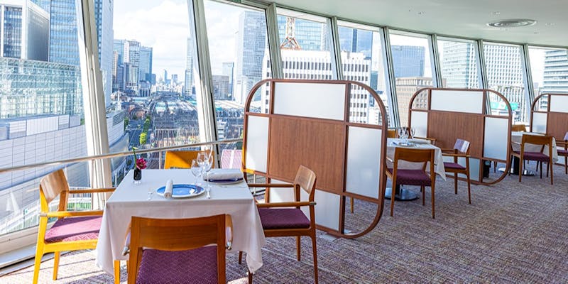 銀座スカイラウンジ店内