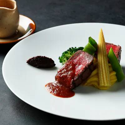 東京會舘の伝統の味はそのままに 新たなエッセンスを加えた料理も