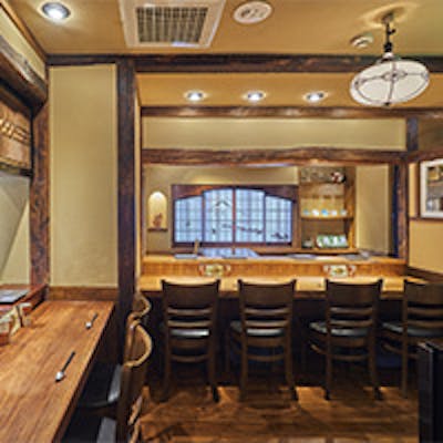 日常を忘れさせてくれる下町風情溢れる店内