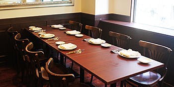 a table（アターブル）