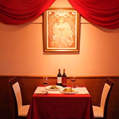 喧騒から離れた落ち着いた雰囲気と大人の時間をお愉しみください