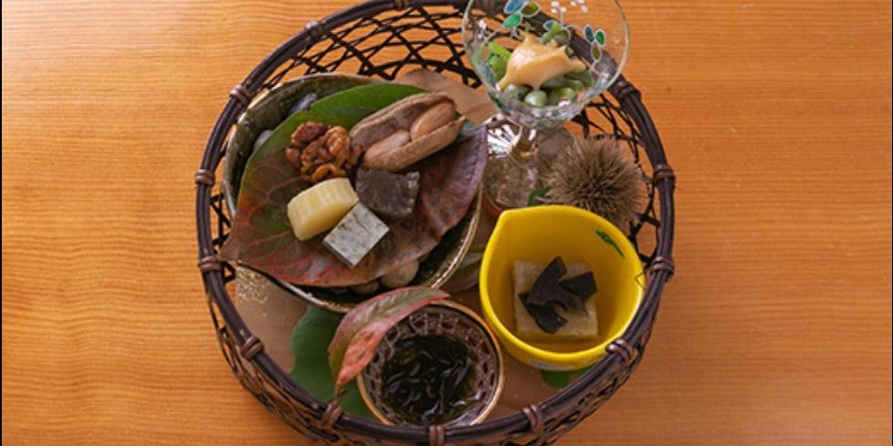 割烹　青柳（アオヤギ）