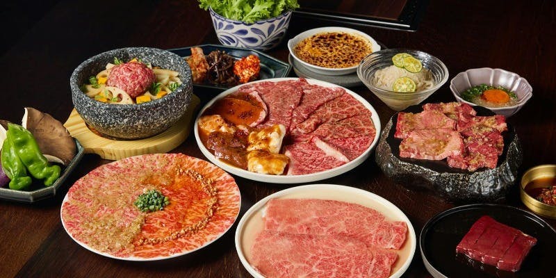 【早得割/THE YAKINIKU Course】3時間飲み放題付！名物のユッケや黒毛和牛厳選赤身、ホルモンを堪能！