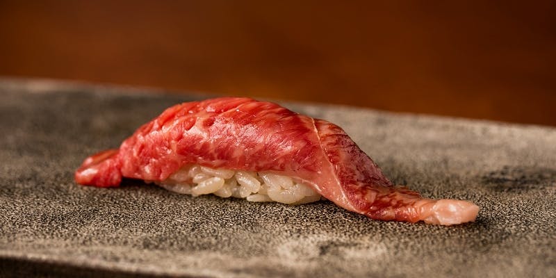 【表参道焼肉セット】和牛の握り寿司や牛タン、和牛カルビなど厳選した6種の部位を堪能！