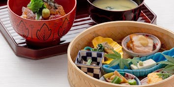 【彩り花籠膳】花籠、海鮮丼など全4品 - 九州の旬 博多廊 法善寺店