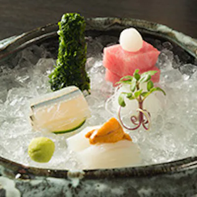 日本の伝統文化を感じる芸術品のようなお料理