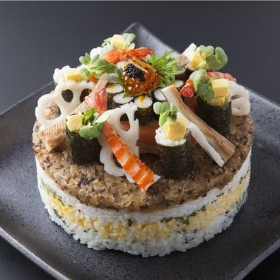 寿司ケーキ（4～8人前サイズ）