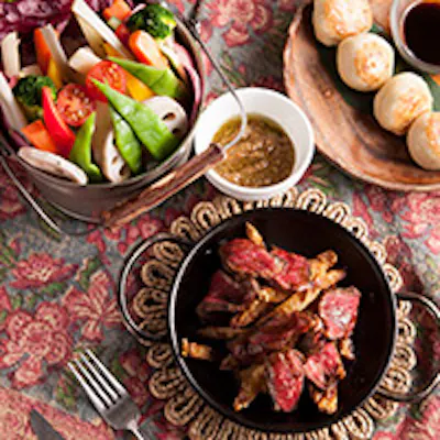 旬を楽しむ鮮魚や肉料理 イタリアン&エスニックの創作料理コース