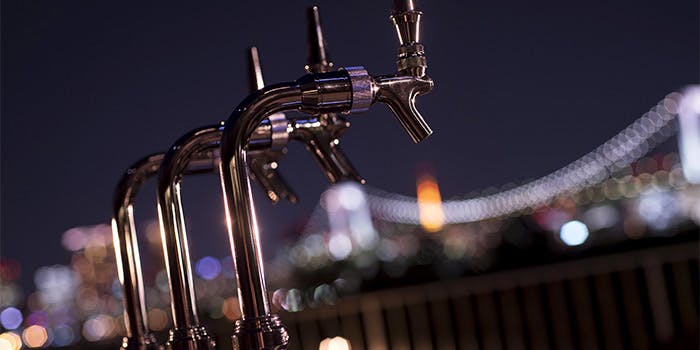 メインバー「キャプテンズバー」 ヒルトン東京お台場