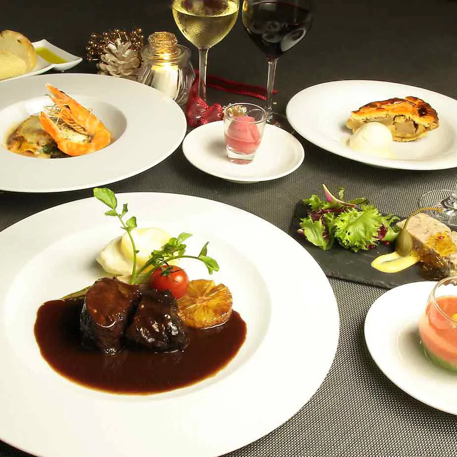 カフェ クロスヤード ホテルメトロポリタンさいたま新都心 Xmas19 乾杯シャンパン付 白金豚 天使の海老 牛ホホ肉の赤ワイン煮などxmas限定 ディナー全6品 ディナー プラン メニュー 一休 Comレストラン