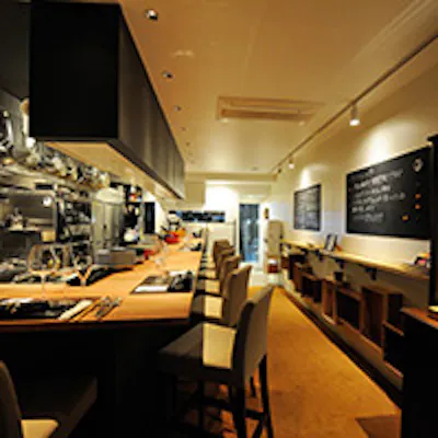 会話を嗜む大人の交流の場
