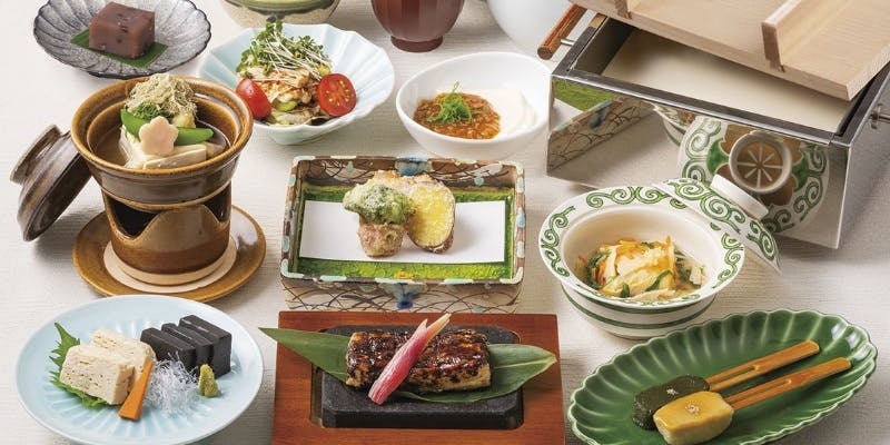 【菜食懐石】大豆と野菜を使用したヴィーガン対応の特別懐石 全12品
