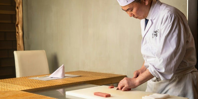 【翠藍・すいらん】旬を極める、土釜の一粒　品川の静謐に、季節が香る贅の一席　板長お任せコース　　