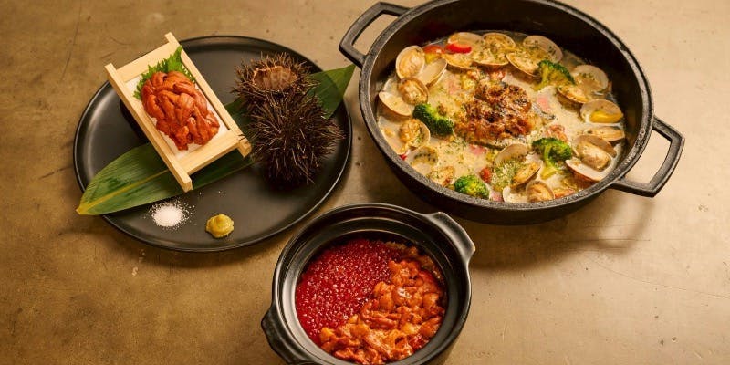 【和牛うにく＆雲丹出汁アクアパッツァコース】箱ウニ刺やウニいくら土鍋ご飯等全8品＋乾杯ドリサービス