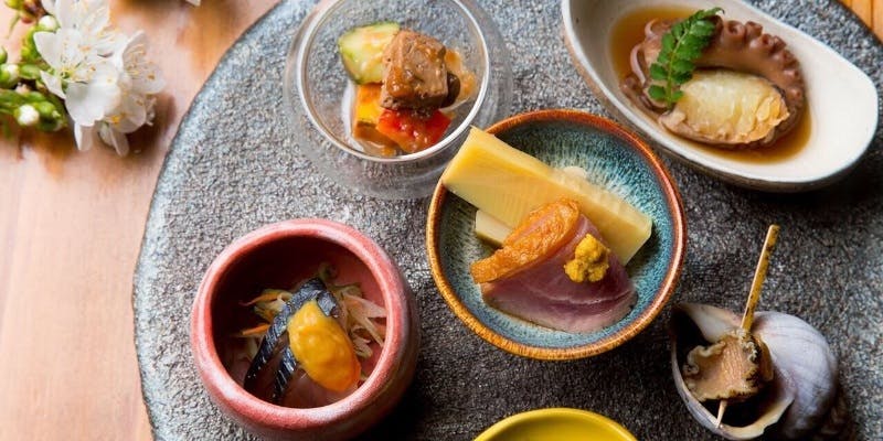 【天ぷら割烹コース】車海老含む天ぷら8～9種、造里、替鉢など 全7品＋1ドリンク付き