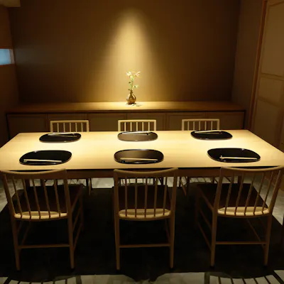 数奇屋風の趣ある個室は赤坂での接待にも重宝