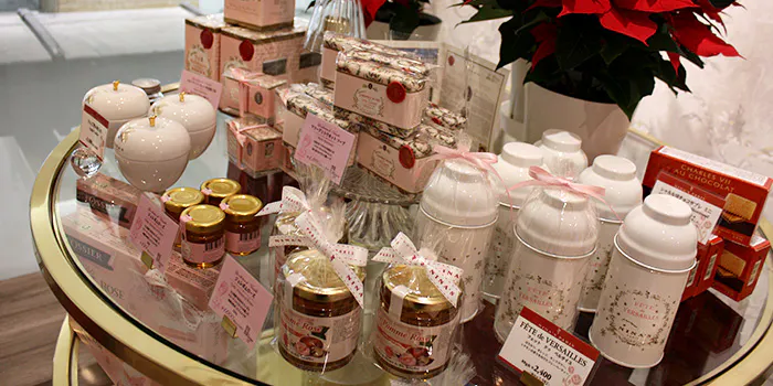 ル サロン ド ニナス 小田急百貨店新宿 ル サロン ド ニナス オダキュウヒャッカテンシンジュク 新宿 カフェ 一休 Comレストラン