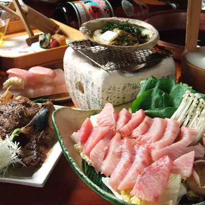 厳選された天然の素材を使用した逸品料理の数々