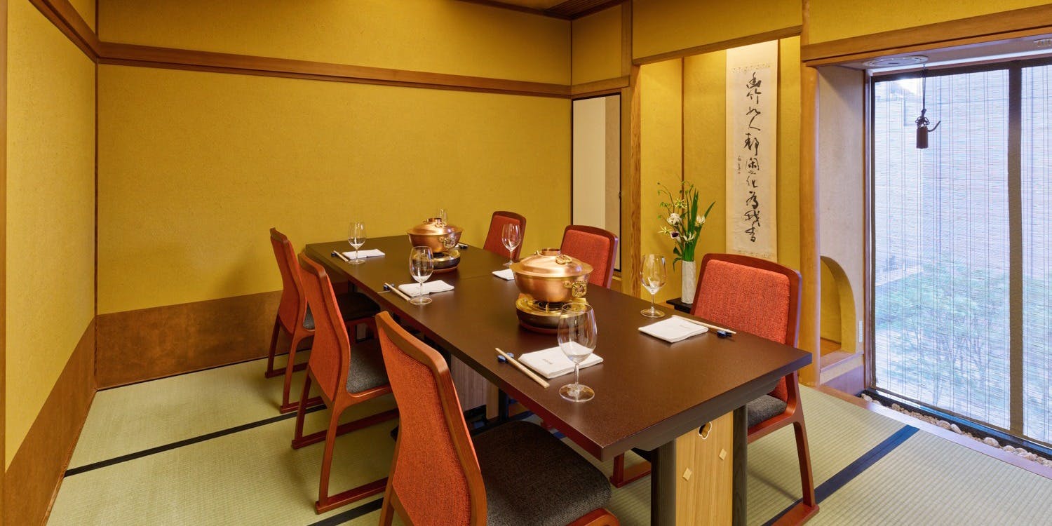 記念日におすすめのレストラン・今半万窯 新宿サザンタワー店の写真1