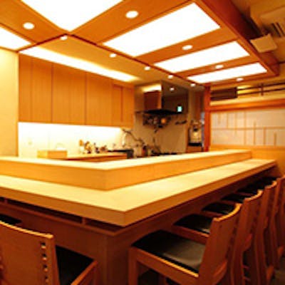 誰からも愛される使い勝手のいい寿司屋