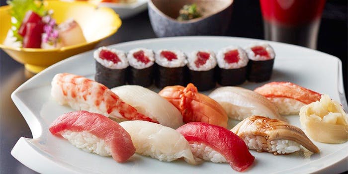 鮨 玉かがり 天ぷら 玉衣