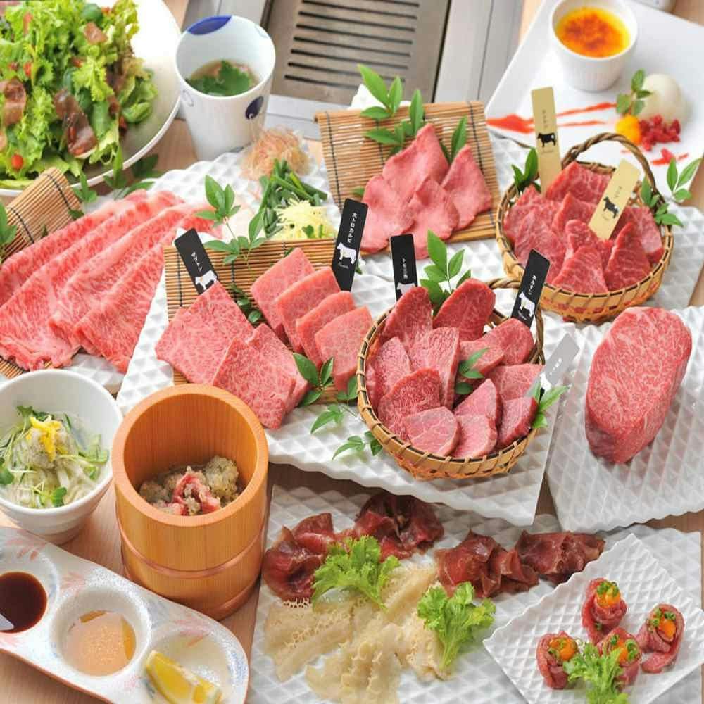 熟成和牛焼肉エイジング ビーフワテラス神田秋葉原店 贅沢肉尽くしコース 特選部位5種 ホルモン サーロインの手巻きキンパなど全15品 2時間飲み放題 ディナー プラン 11104395 メニュー 一休 Comレストラン