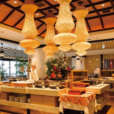 南国を感じる店内でゆったりと