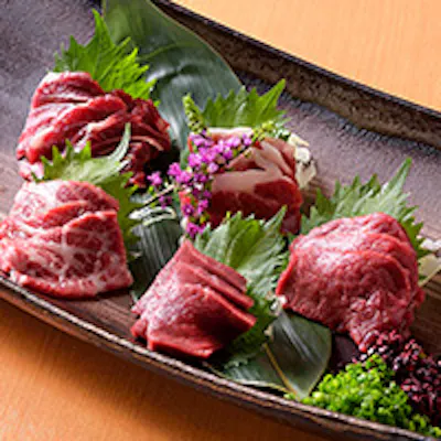 熊本の古閑牧場から直送!純国産の「馬肉」