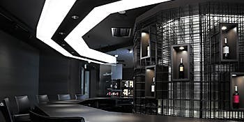 ロイヤルブルーティー六本木ブティック・ザ ティー バー（Royal Blue Tea Roppongi BOUTIQUE・THE T BAR）