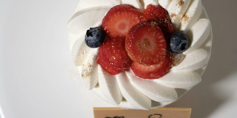 【記念日プラン】ラ・メゾンコース＋乾杯酒 ＆ ホールケーキ（平日）