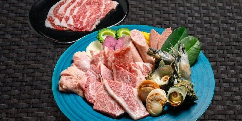 【平日限定】web予約で生ビール1杯＋BBQ満喫プラン。（和牛ロース、あぐー豚、帆立、サザエなど）
