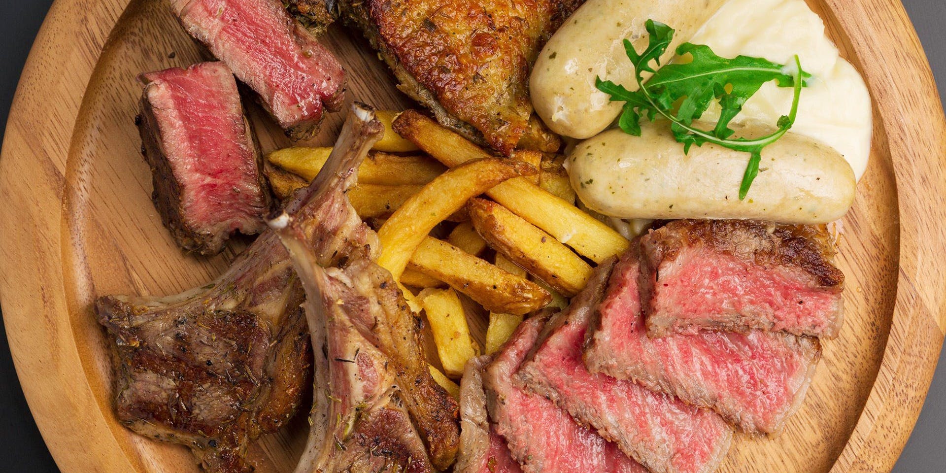 アクイラ・ウォランス（AQUILA　VOLANS）