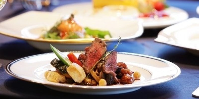 【NEW！平日限定】乾杯スパークリングワイン付きフルコース