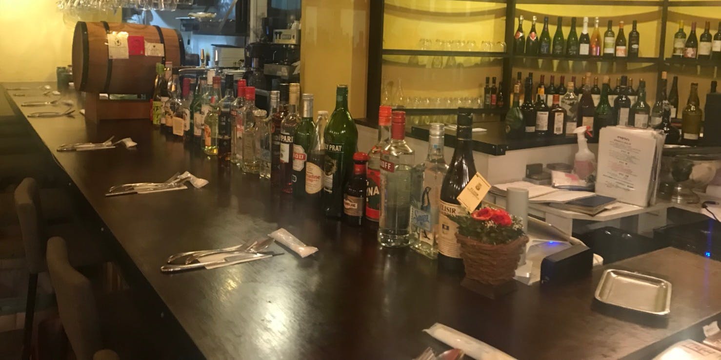 フレンチバル レ・サンス（FRENCH BAR Les Sens）