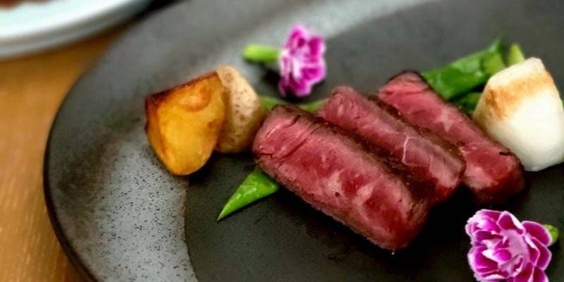 【鉄板焼～蔵王～】本日の魚介、国産牛サーロインorフィレ肉全8品