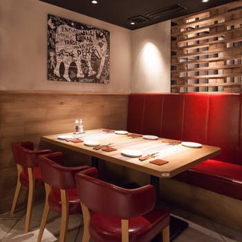 Grill Beer Dining Tefutefu 名駅店 特製肉シカゴピザ特別コース 3時間飲み放題付 半個室or個室 ディナー プラン メニュー 一休 Comレストラン