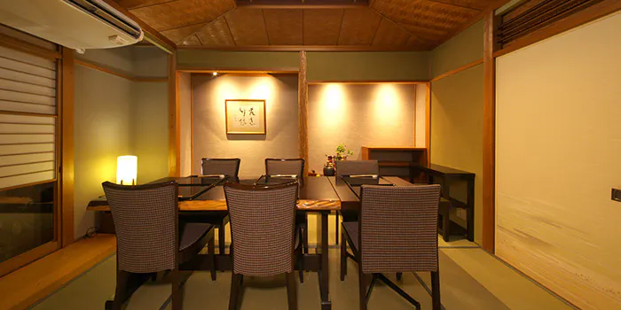 尾頭橋すみや おとうばしすみや 金山 割烹 小料理 一休 Comレストラン