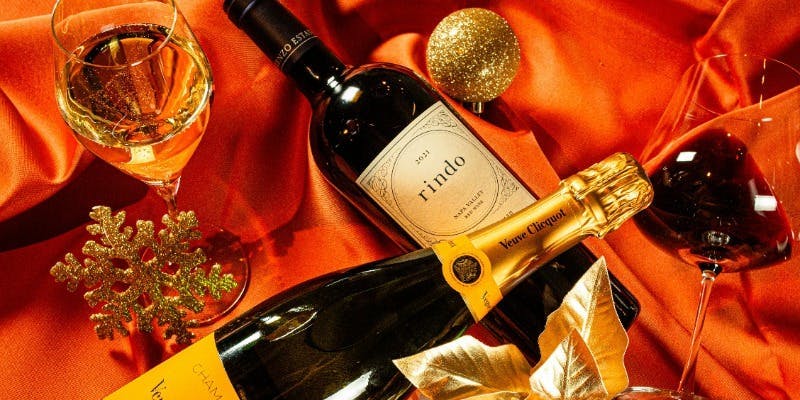 【Xmas2025】クリスマスディナーコース全6品＋ペアリング4杯 12/21～25日まで＋ヴーヴ・クリコ～ 紫鈴まで