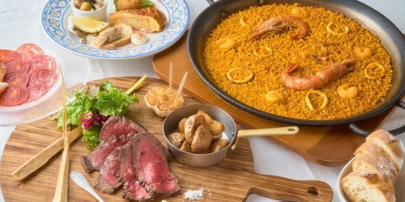 【土・日・祝ランチBBコース】フアニコース＋金賞受賞パエリアも選べる＋乾杯酒＋カフェ付き