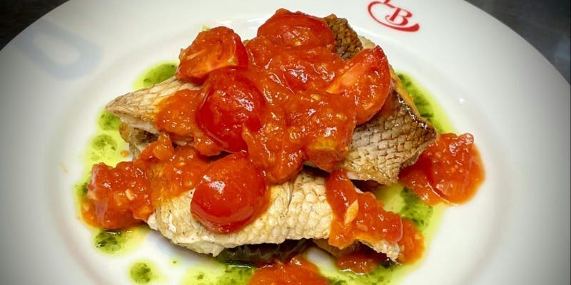 【Dinner / Menu C】前菜・お魚料理・お肉料理・デザート・パン・コーヒー付＋1ドリンク