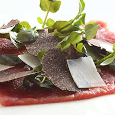 「ただ一つのもの」をコンセプトにした現代的なイタリア料理