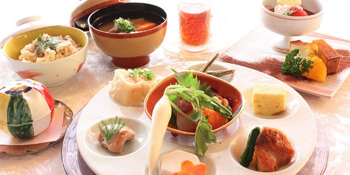 日本料理 竹生島（ちくぶしま）