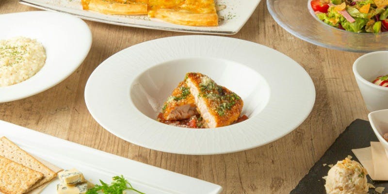 【土日祝限定プラン】チーズリゾットやカジキのコートレッタを含む7品RACLERシェフコース＋2時間飲み放題