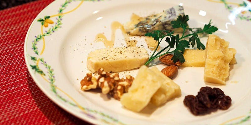 Taverna　Mezzanotte（タヴェルナメッザノッテ）