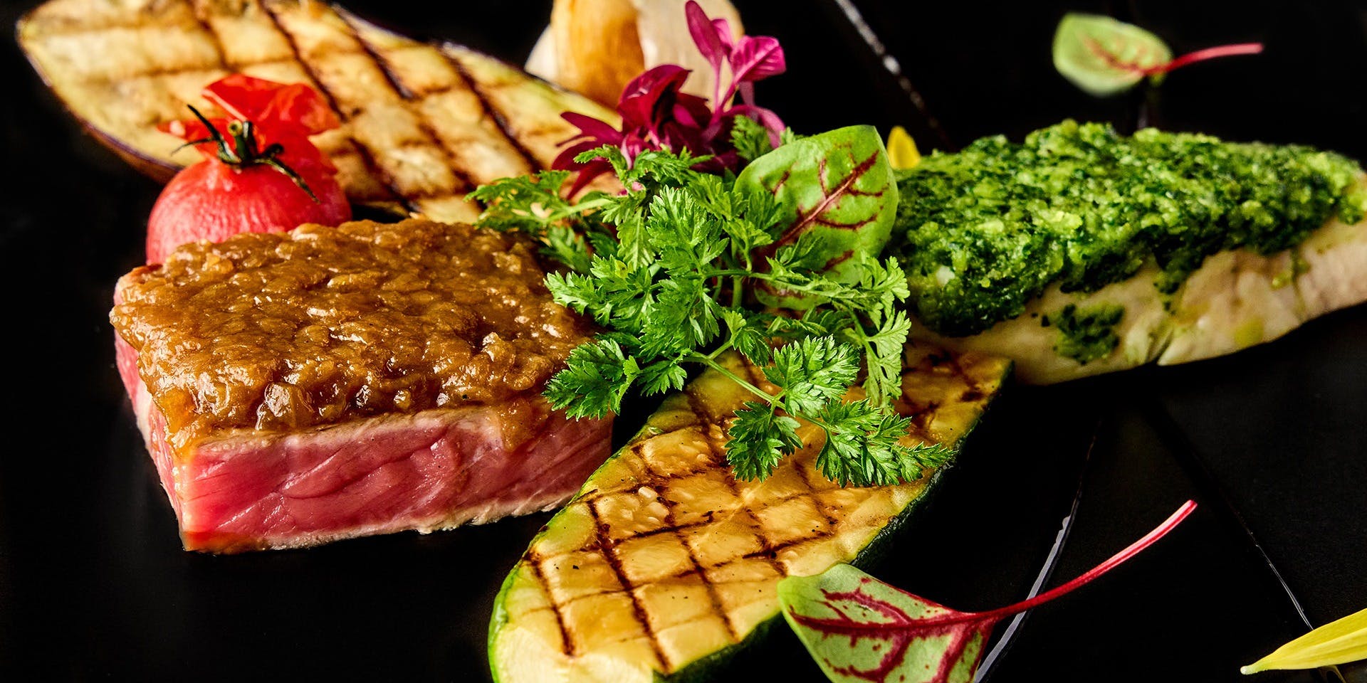 Captain's Grill and Bar（キャプテンズグリル アンド バー）