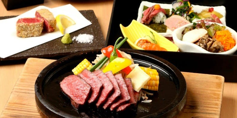 【暁コース】和牛たたき、仙台牛厳選部位石焼き、和牛レアカツ等全9品＋選べる1ドリンク