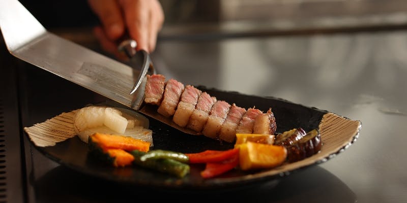 【大地贅沢コース】神戸牛ステーキ、オマール海老のガーリックバター焼きなど全8品